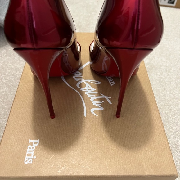 SOLD - Picture 3 of 4